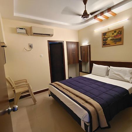 Hotel DKR RESIDENCY Tirupati Exterior foto