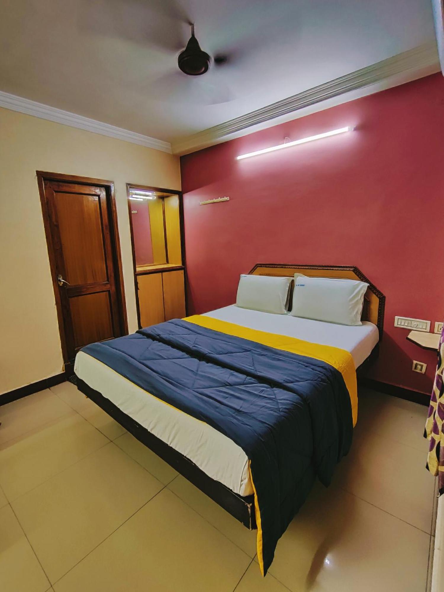 Hotel DKR RESIDENCY Tirupati Zimmer foto