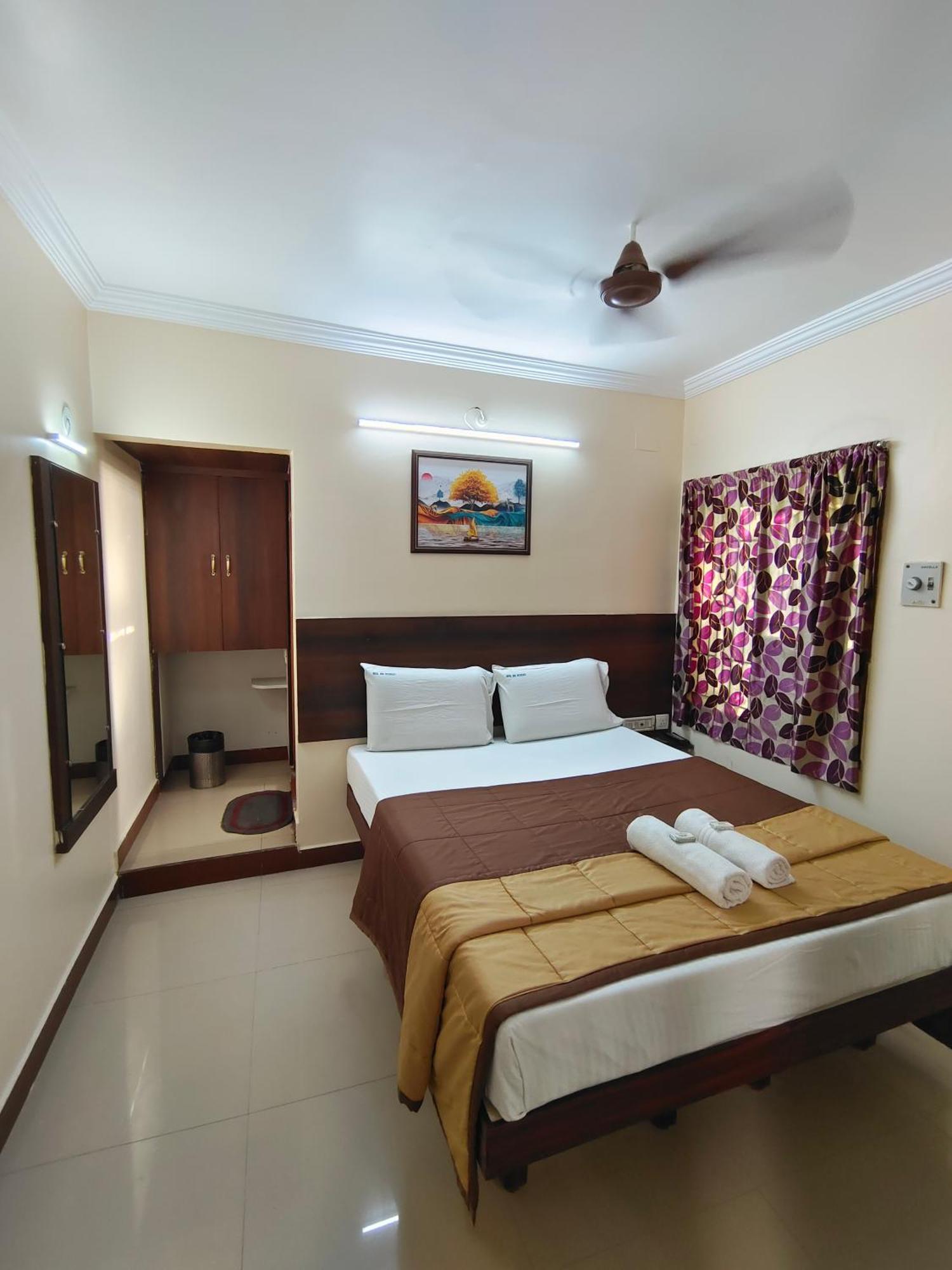 Hotel DKR RESIDENCY Tirupati Exterior foto